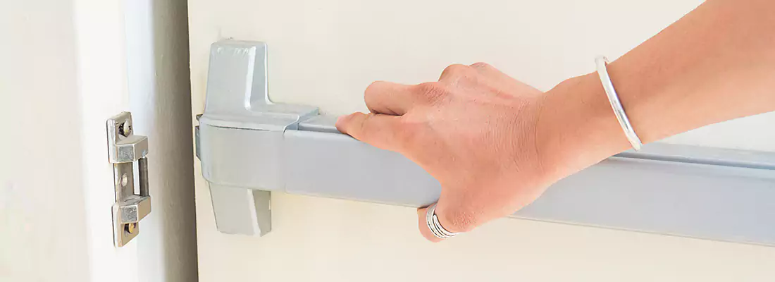 Fast and Affordable Door Panic Bar Installation in Rummelhardt, ON
